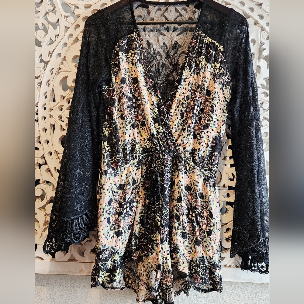 SKY YAMIR ROMPER BACK LACE V NECK WAIST STRAP LONG WING SLEEVES SIZE Medium - Picture 6 of 15